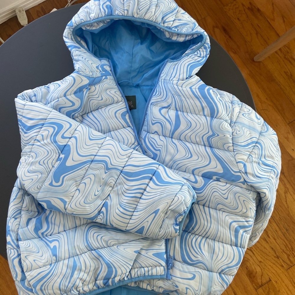 puff jacket - wild fable - blue & white wavy design